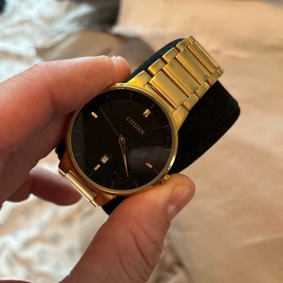 Citizen Gold Men’s Watch - Picture 4 of 4
